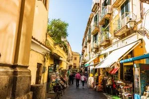 Smalle gader i Sorrento